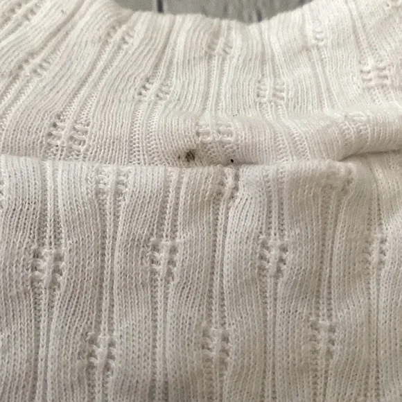 White Ruffle Textured Top/Blouse 🤍 - Picture 5 of 7